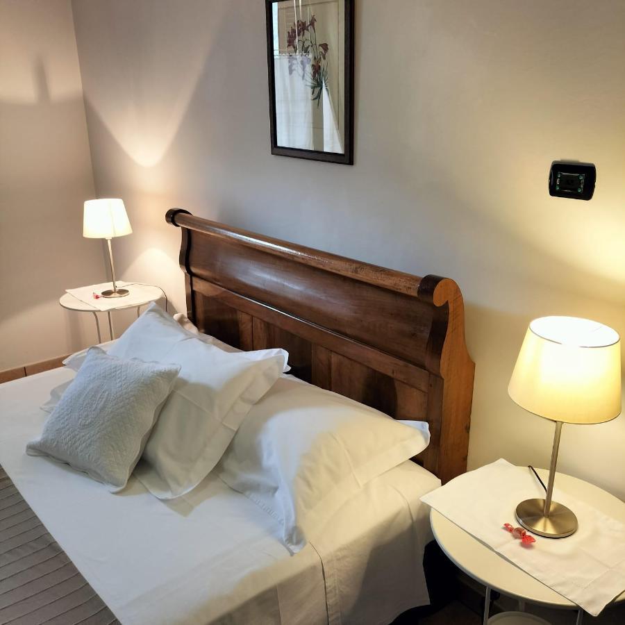 Bed and Breakfast Stella D'Italia Sparone Esterno foto